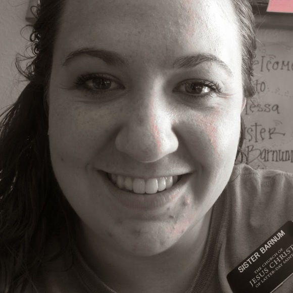 Meet your Posher, Brooke - Picture 1 of 1